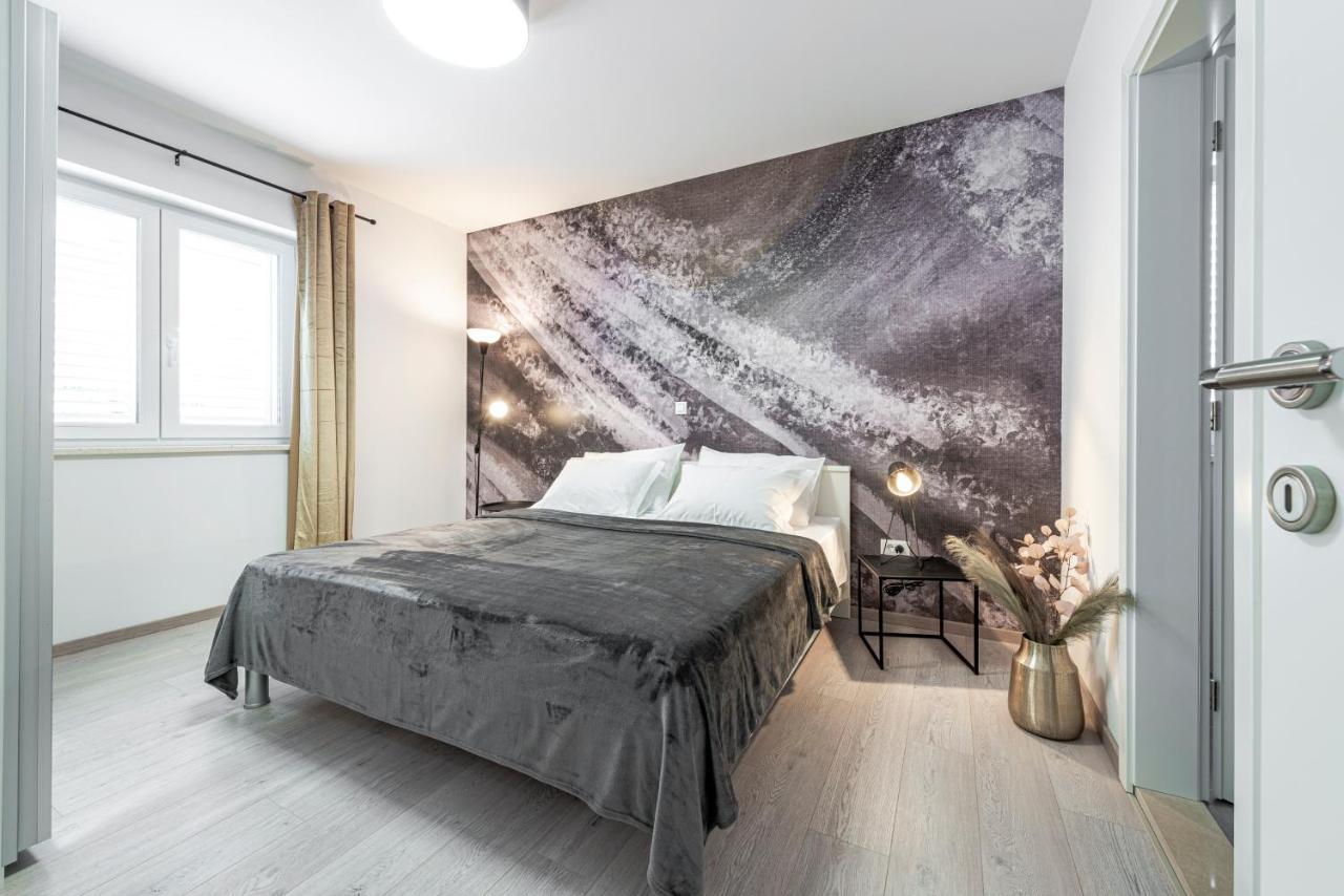 מליני Villa Gold Residence 1 מראה חיצוני תמונה