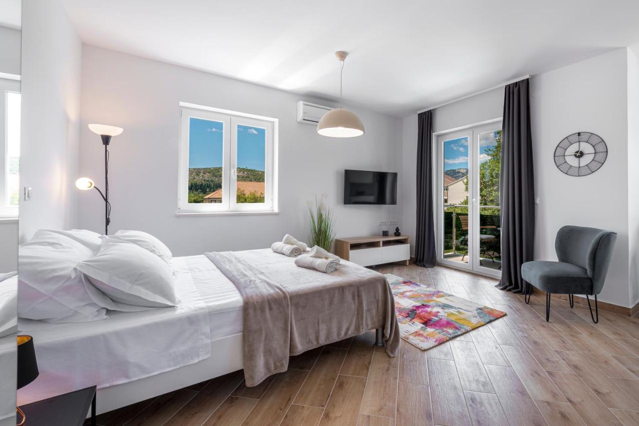 מליני Villa Gold Residence 1 מראה חיצוני תמונה