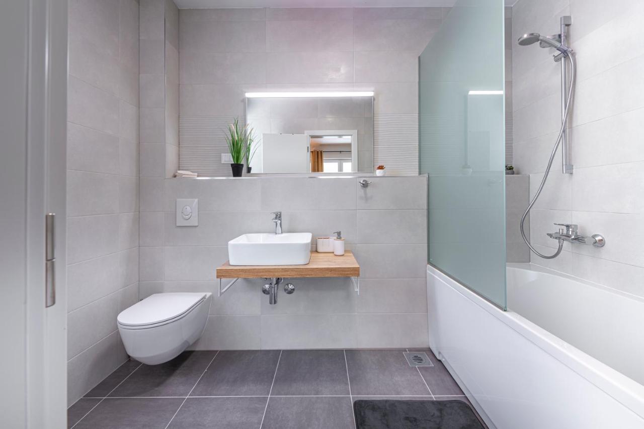 מליני Villa Gold Residence 1 מראה חיצוני תמונה