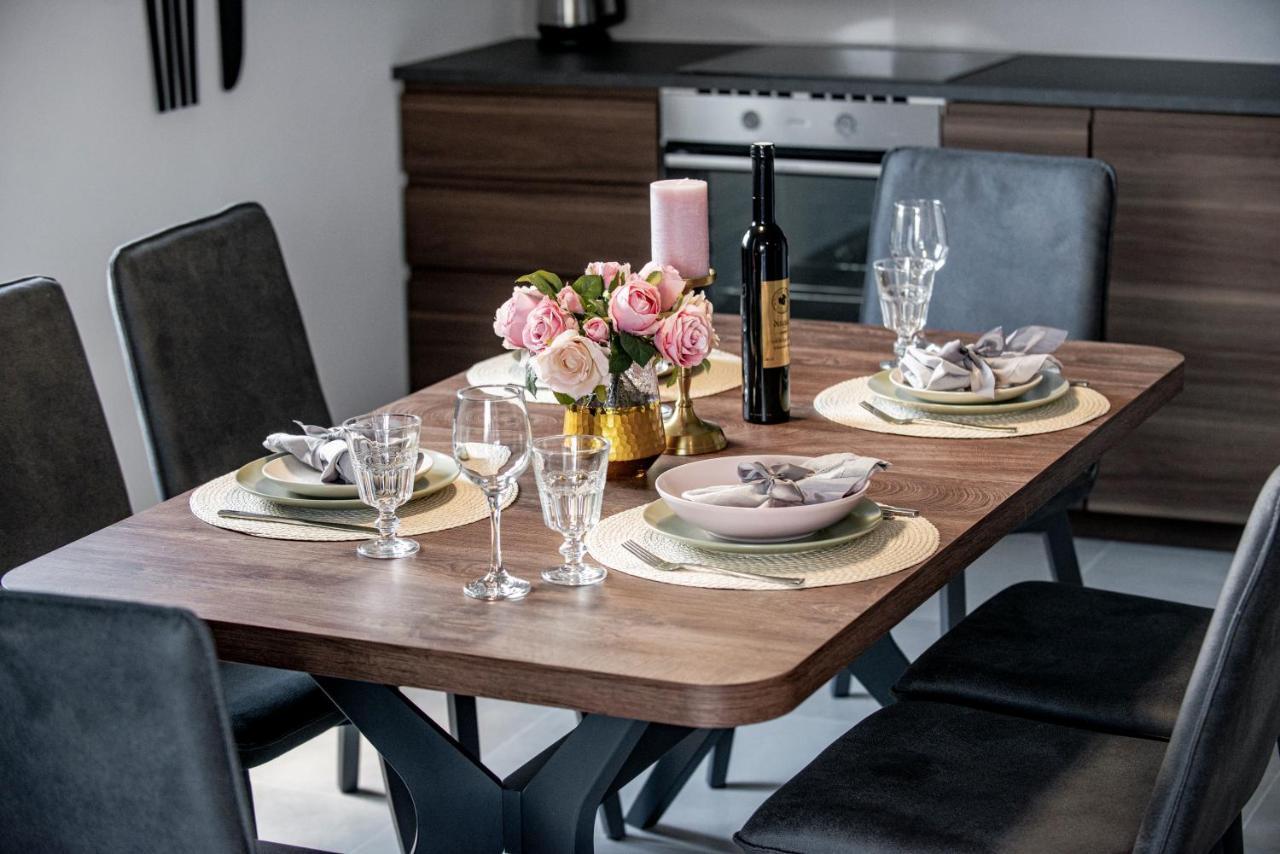 מליני Villa Gold Residence 1 מראה חיצוני תמונה