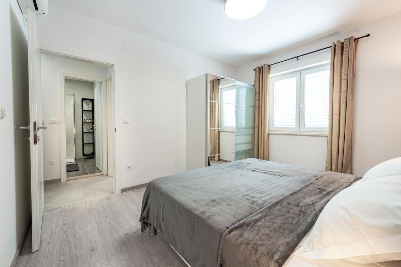 מליני Villa Gold Residence 1 מראה חיצוני תמונה